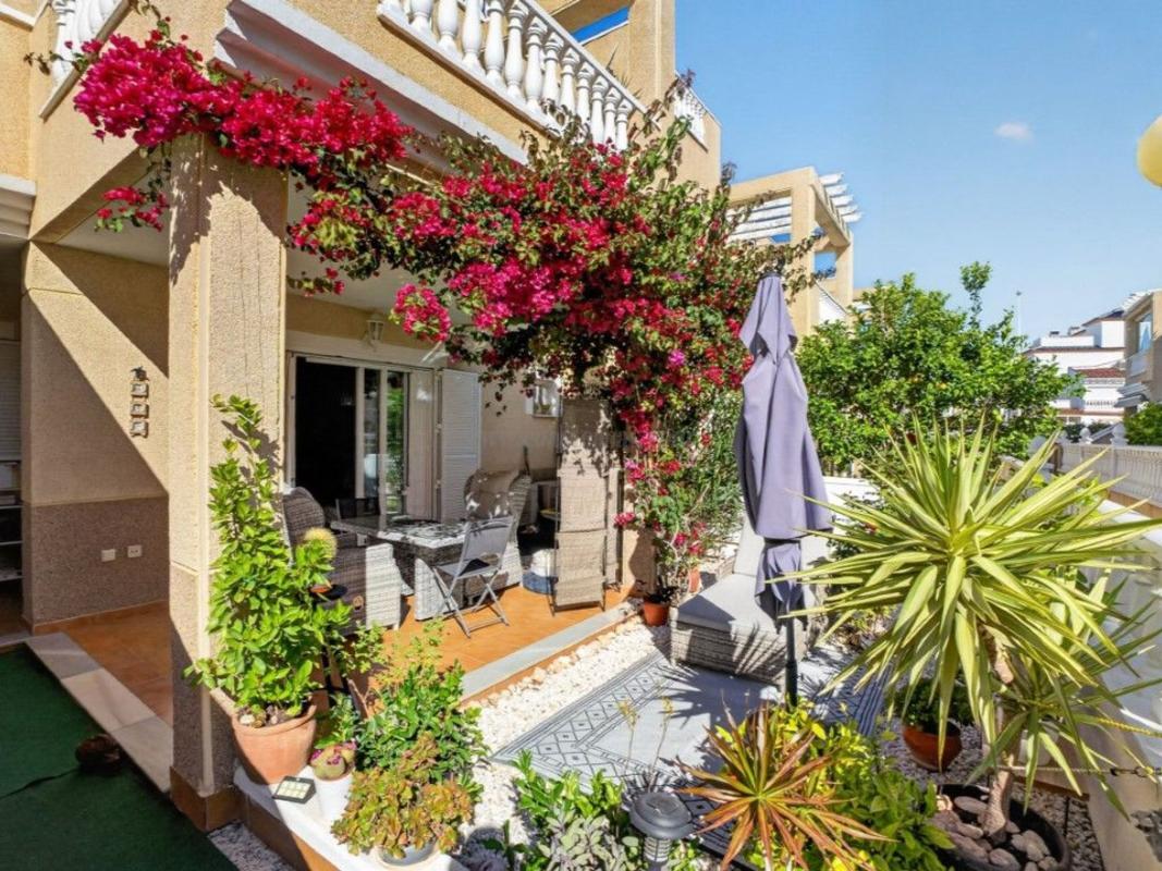 Venta de villa en Orihuela