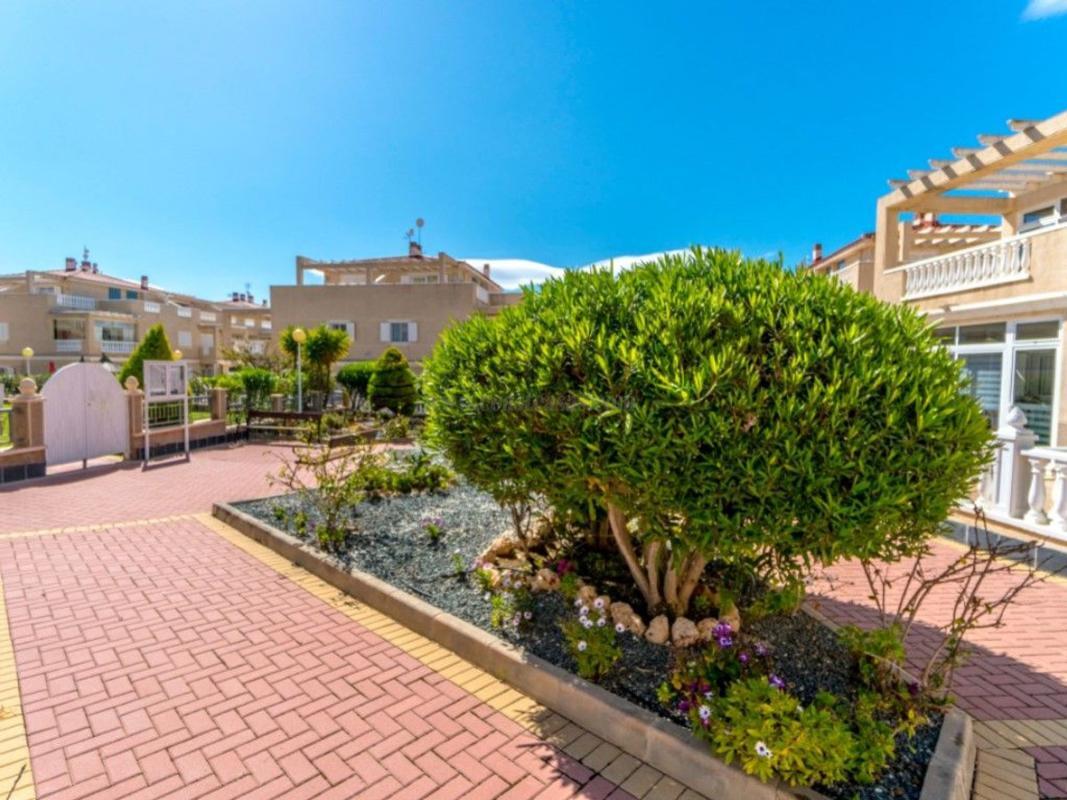 Venta de villa en Orihuela