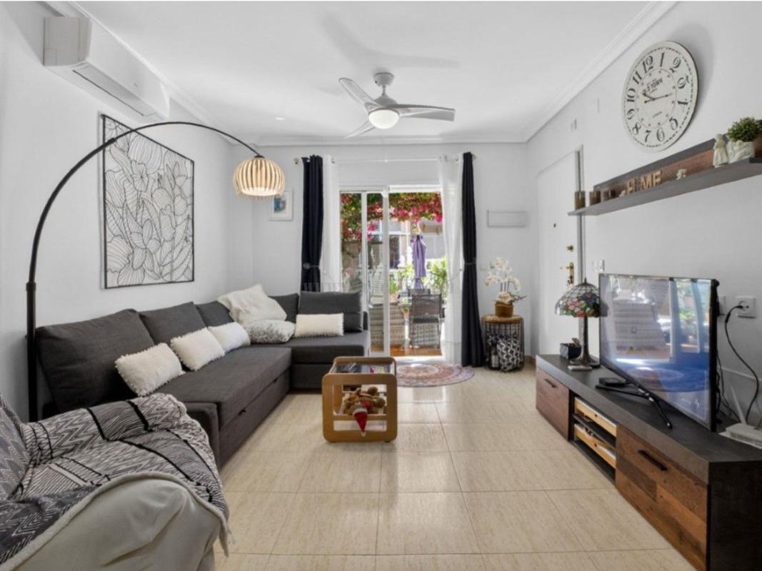 Venta de villa en Orihuela