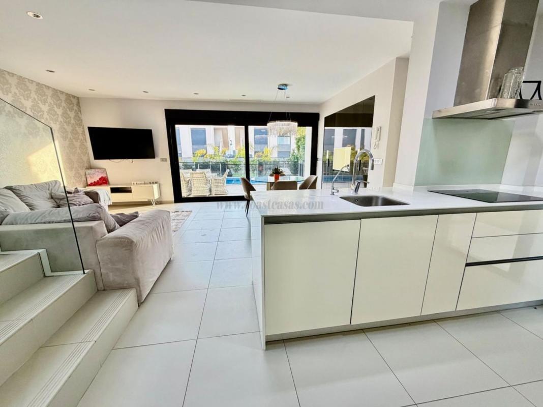 Venta de villa en Rojales