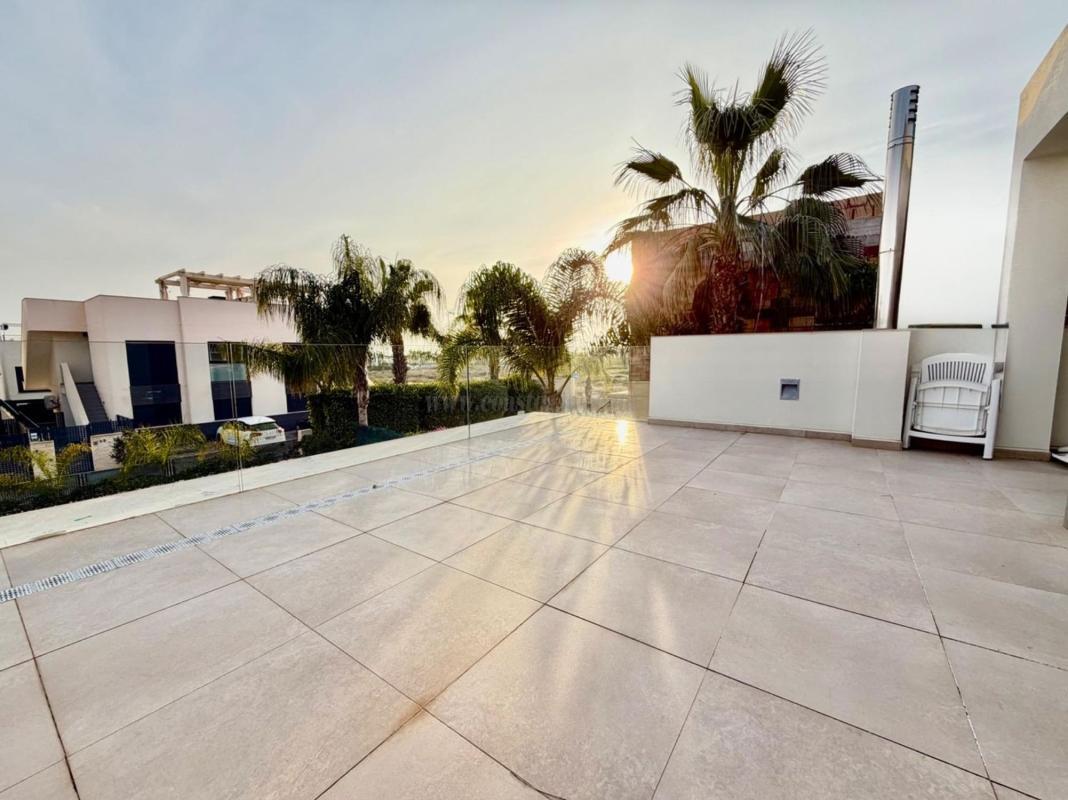 Venta de villa en Rojales
