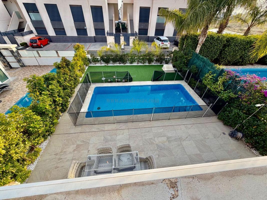 Venta de villa en Rojales