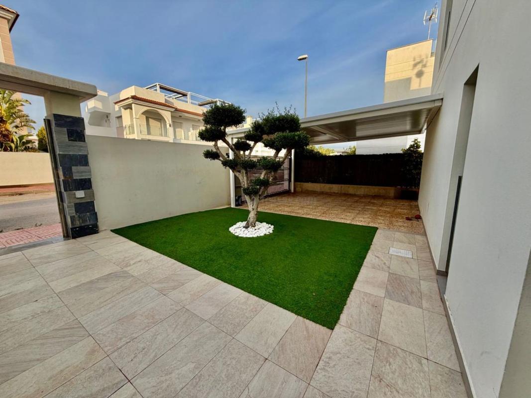 Venta de villa en Rojales