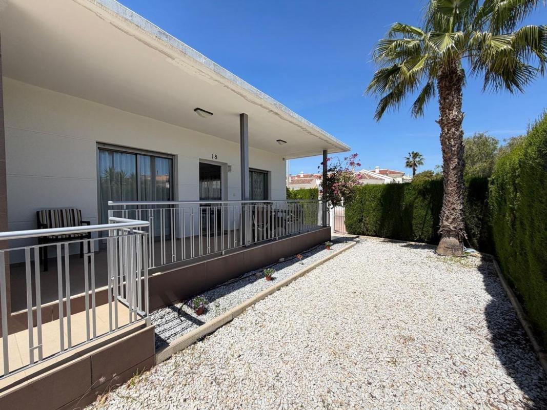 Venta de villa en Rojales