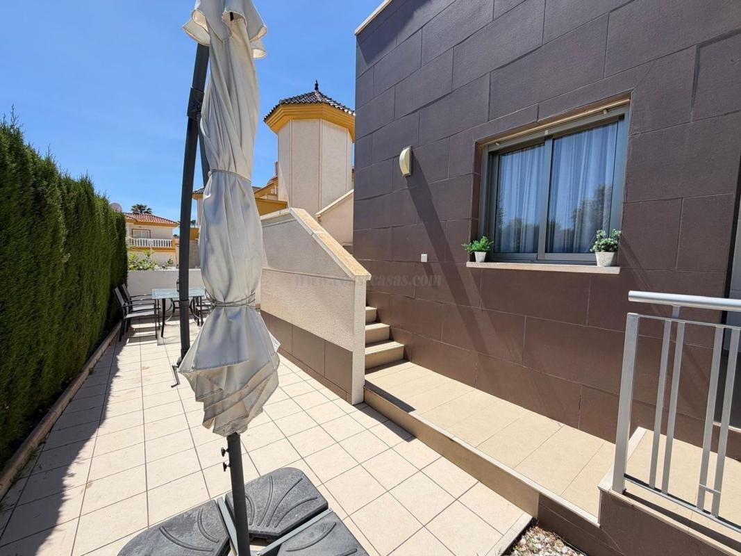 Venta de villa en Rojales