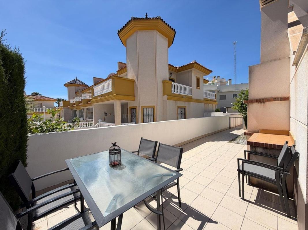 Venta de villa en Rojales