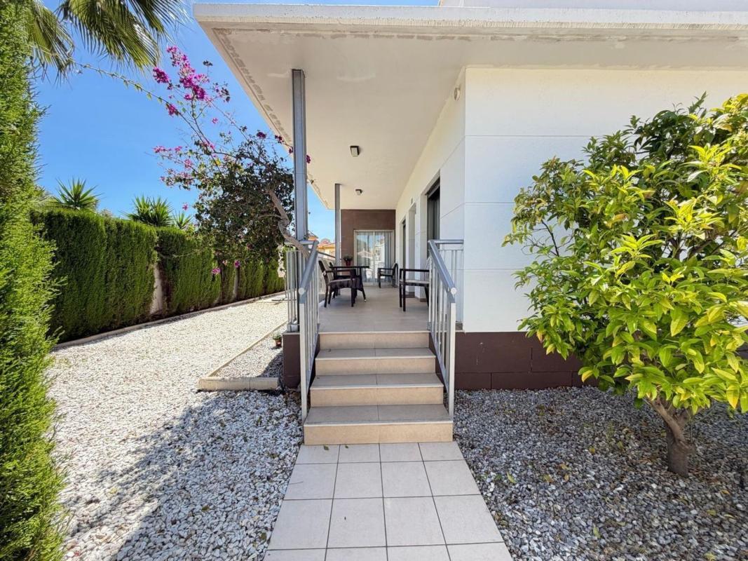 Venta de villa en Rojales
