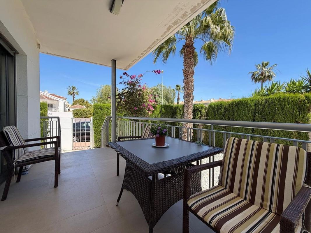 Venta de villa en Rojales