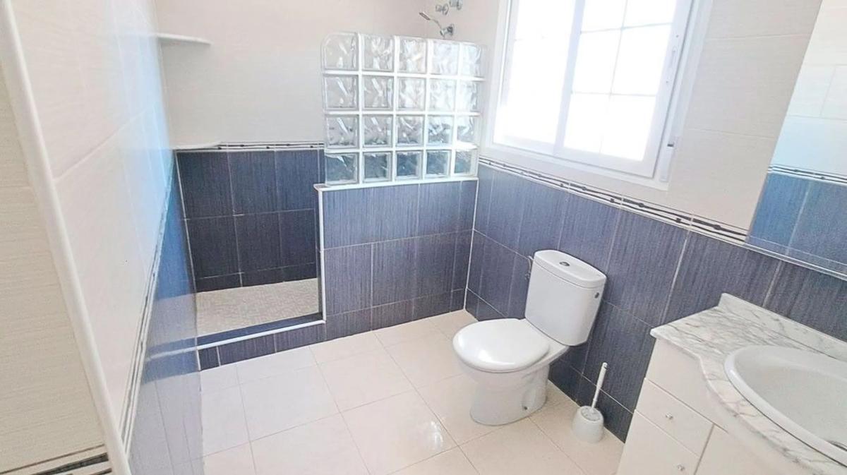 Venta de villa en Catral