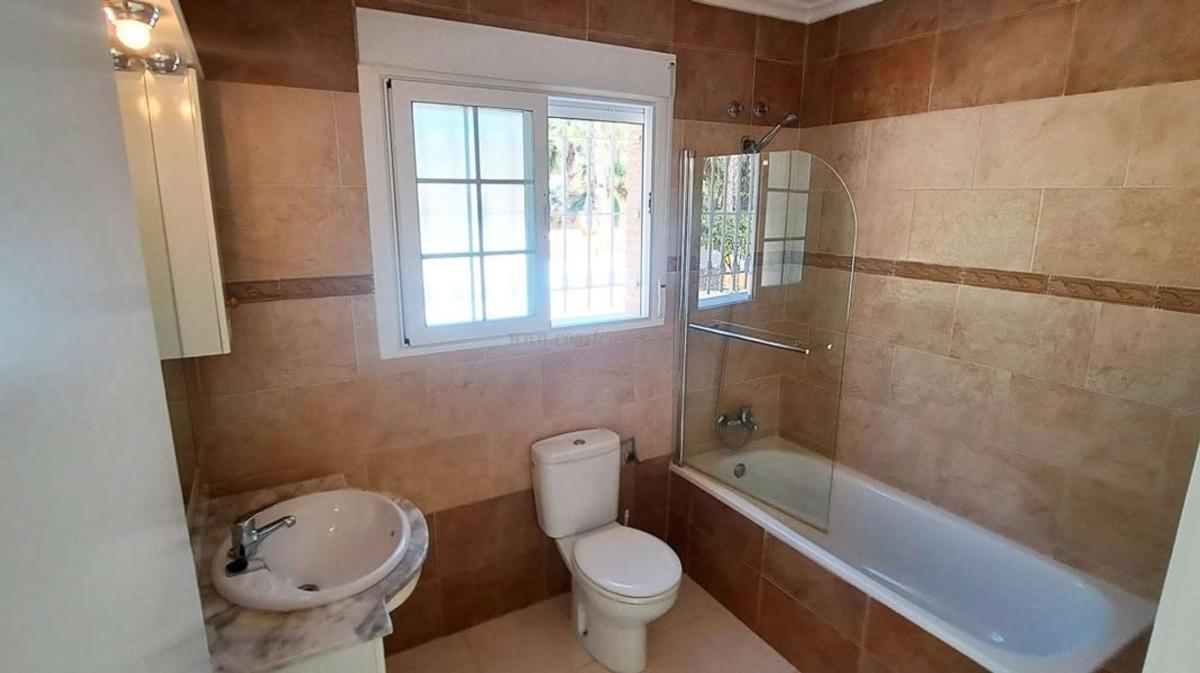 Venta de villa en Catral