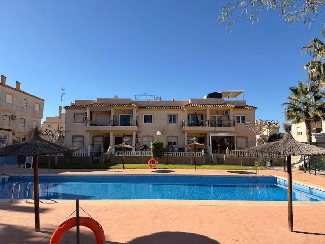 Venta de villa en Orihuela