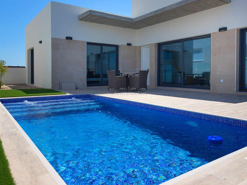 Venta de villa en Daya Nueva