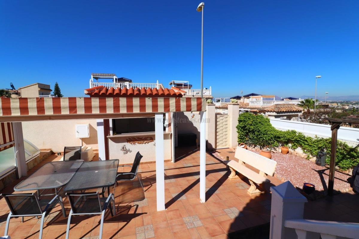 Venta de villa en Rojales
