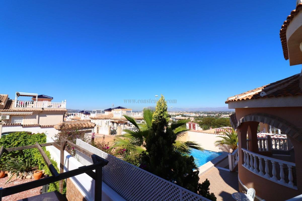 Venta de villa en Rojales