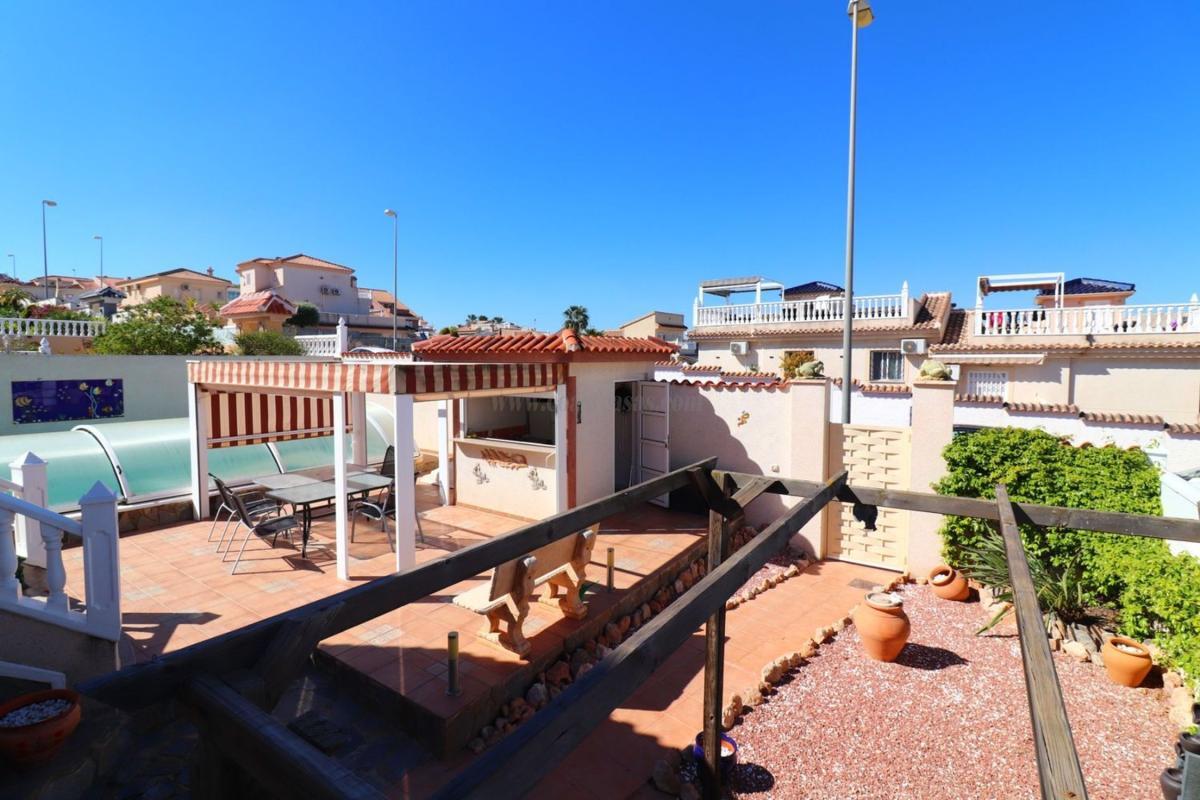 Venta de villa en Rojales