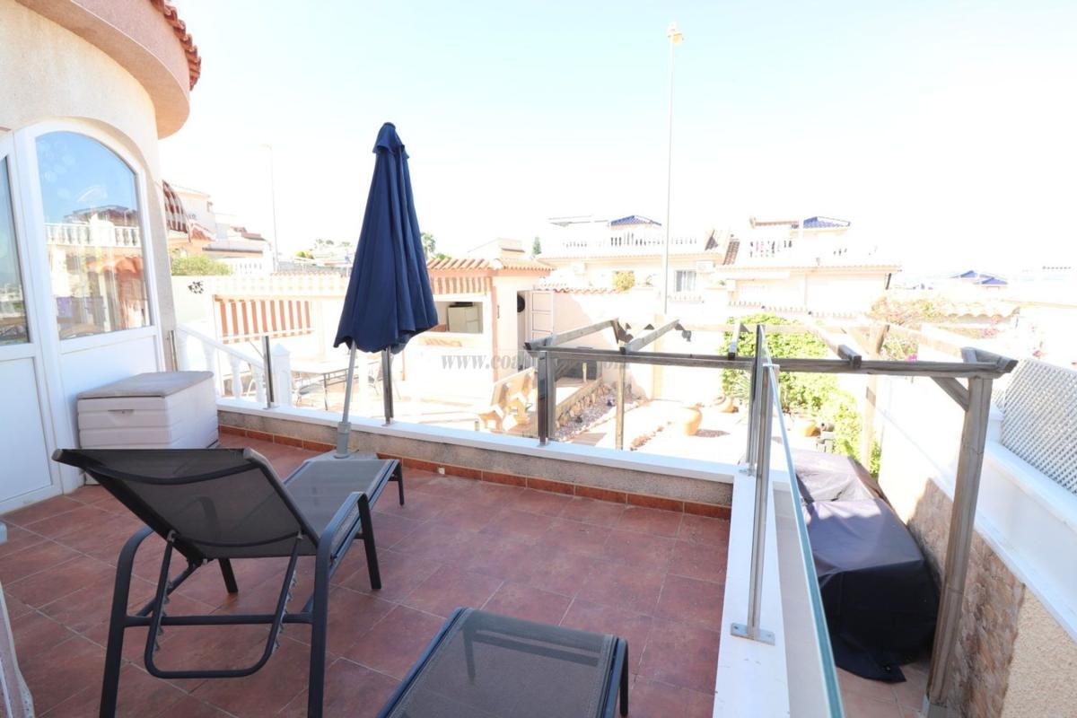 Venta de villa en Rojales