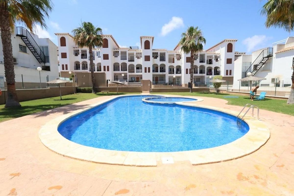 Venta de villa en Orihuela