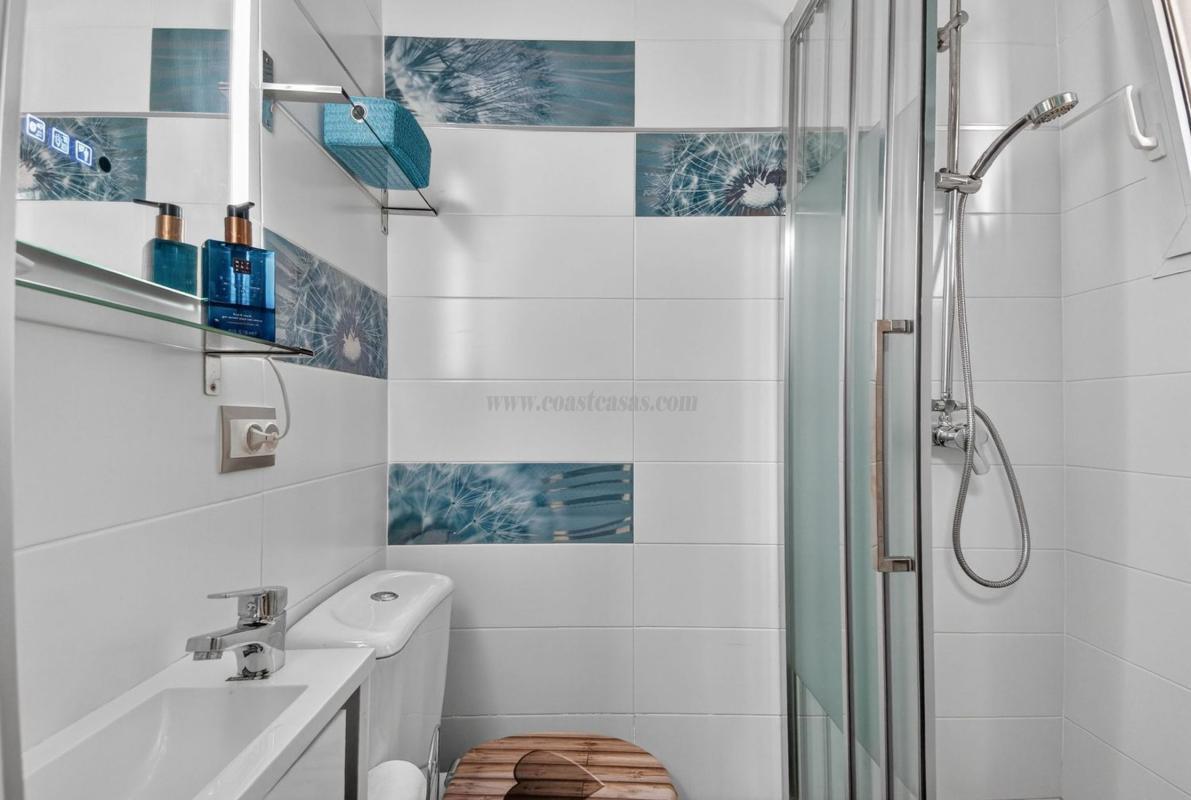 Venta de villa en San Miguel de Salinas