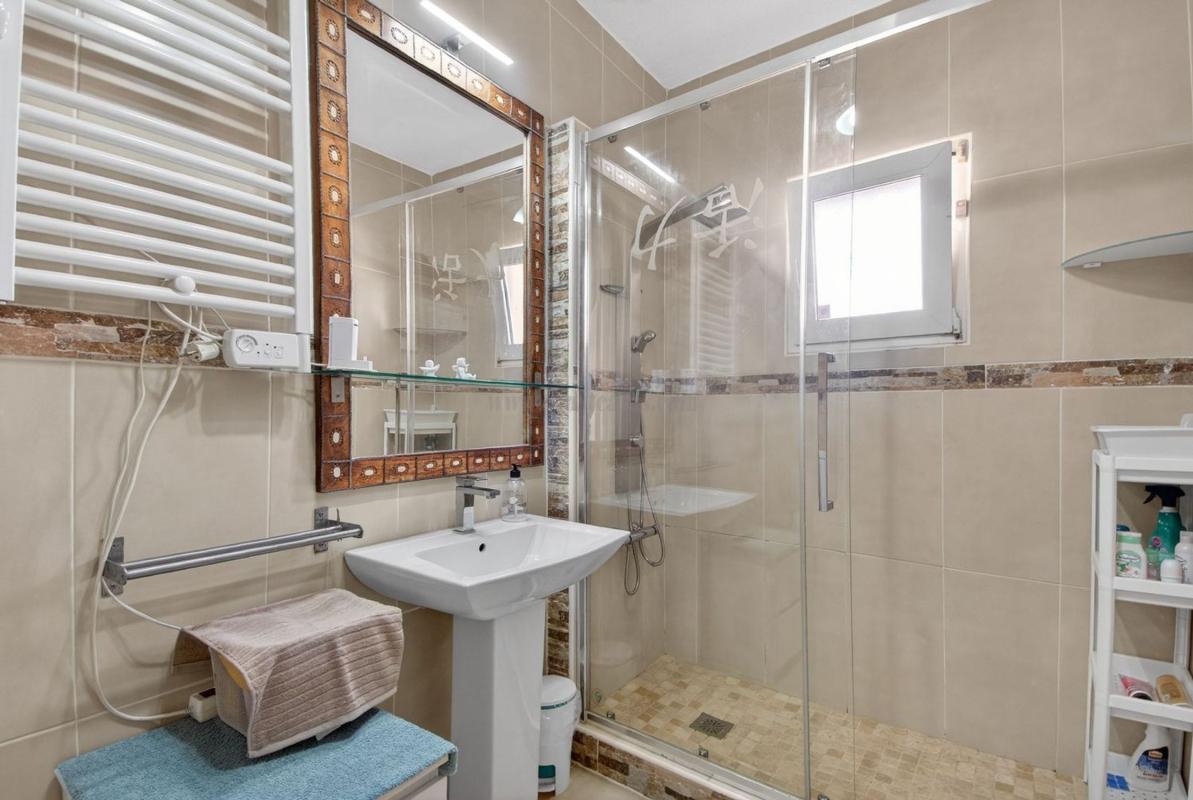 Venta de villa en San Miguel de Salinas