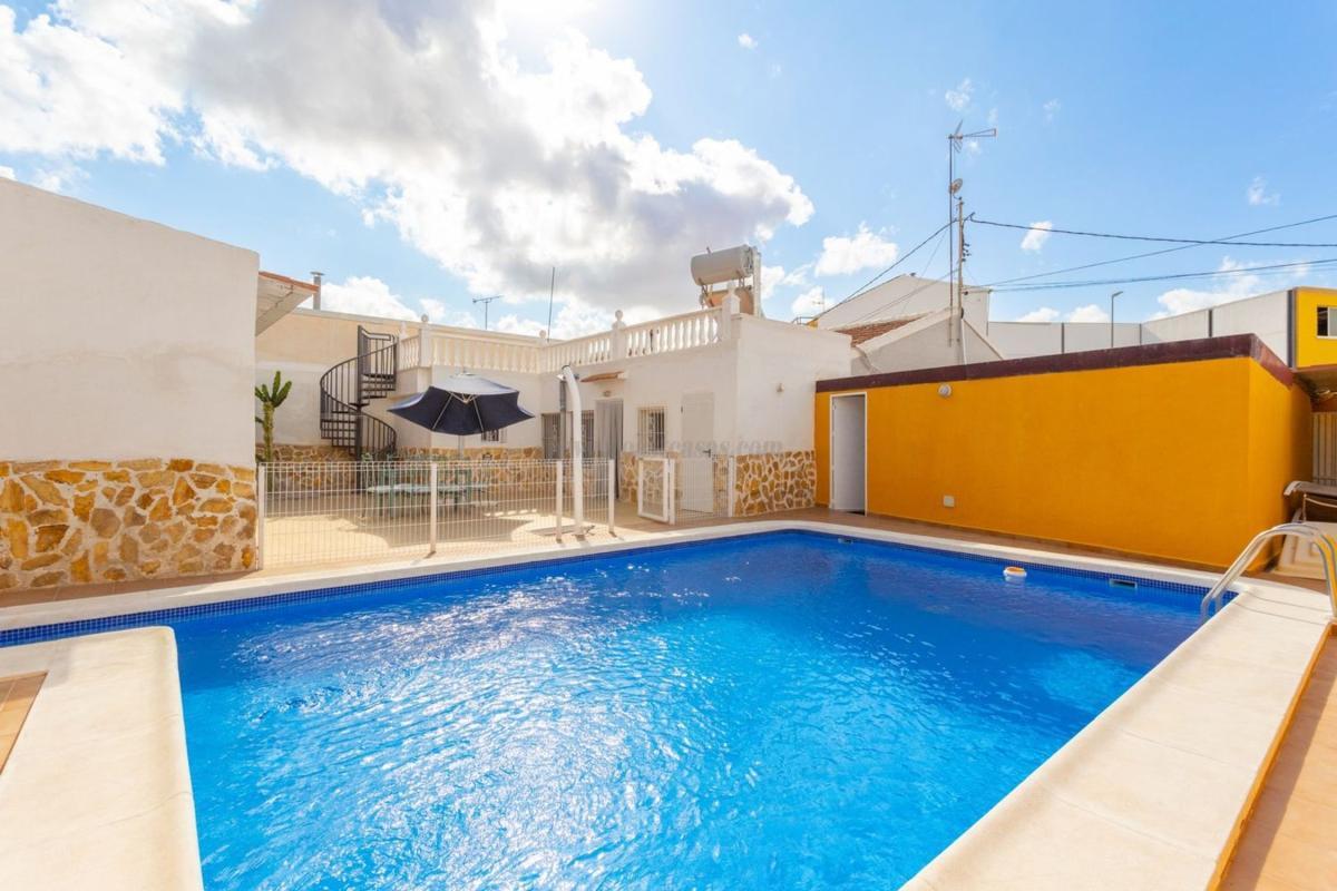 Venta de  en Los Montesinos