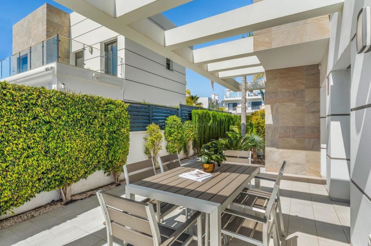 Venta de villa en Rojales