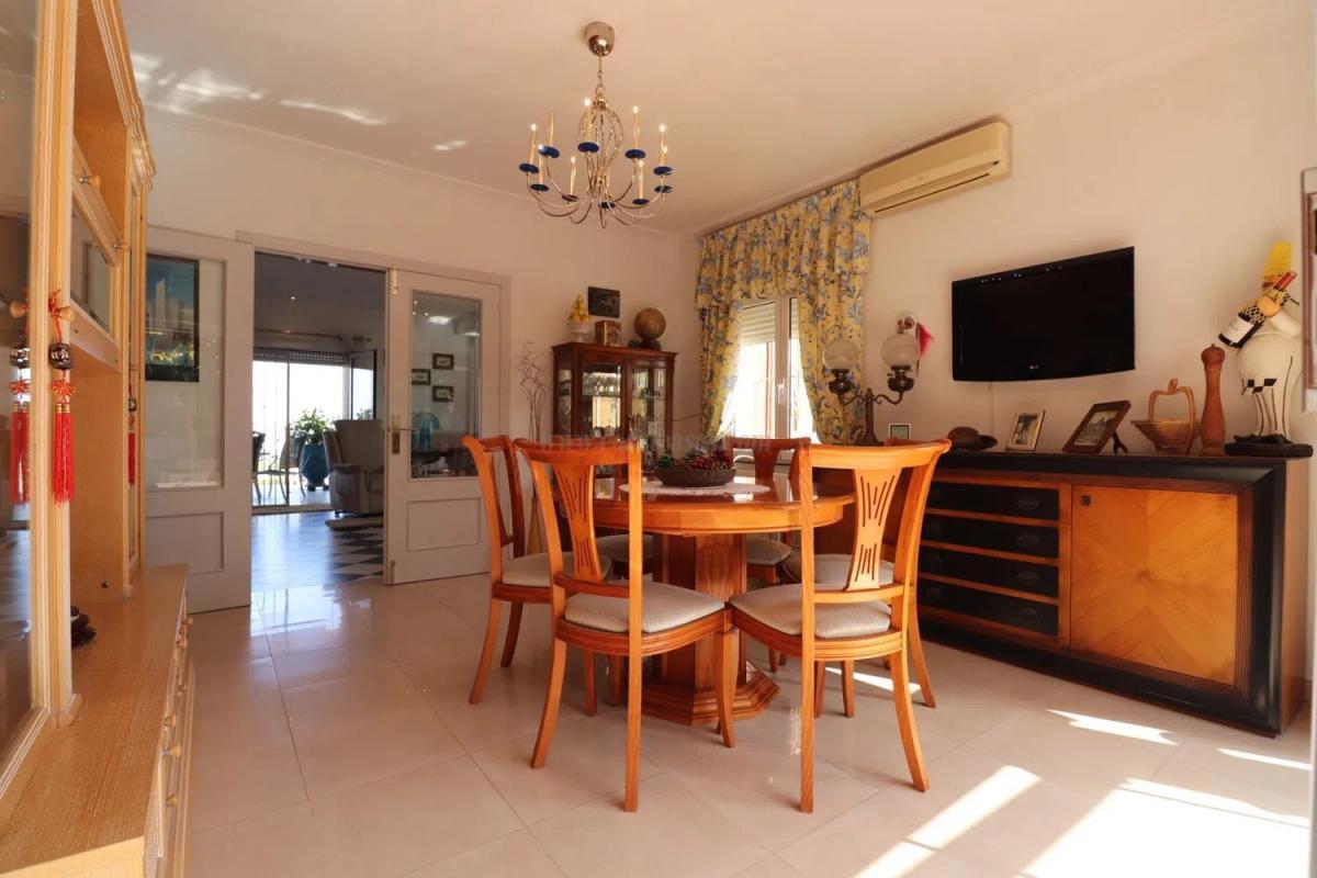 Venta de villa en Algorfa