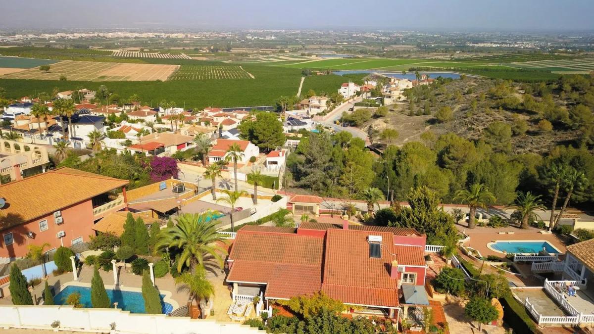 Venta de villa en Algorfa