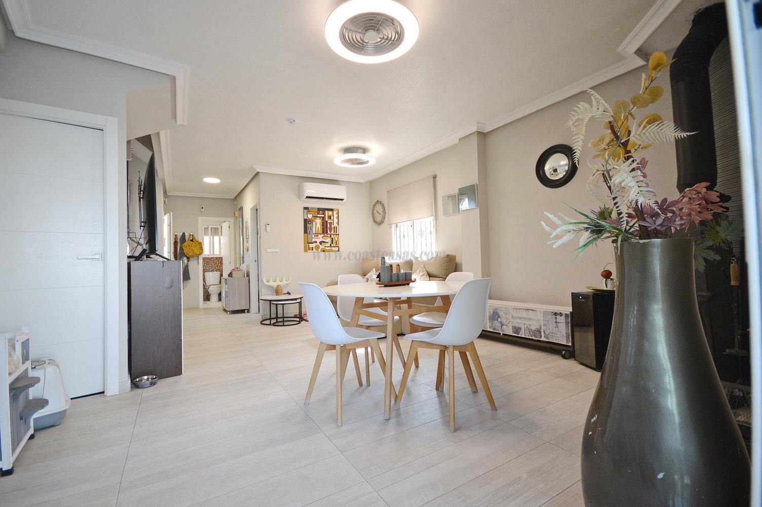 Venta de chalet en Orihuela Costa