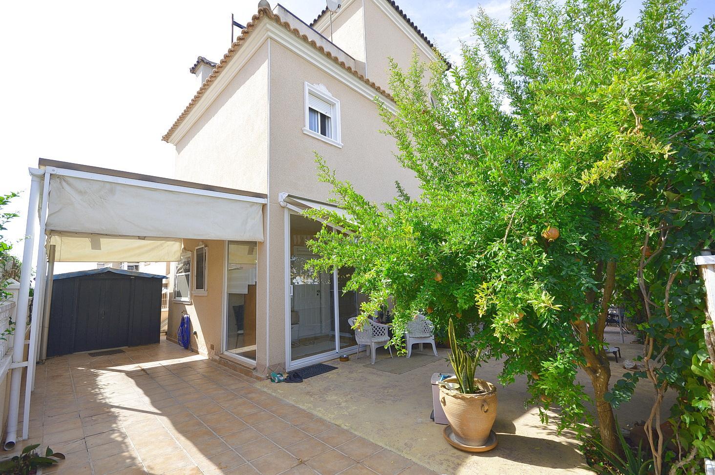 Venta de chalet en Orihuela Costa