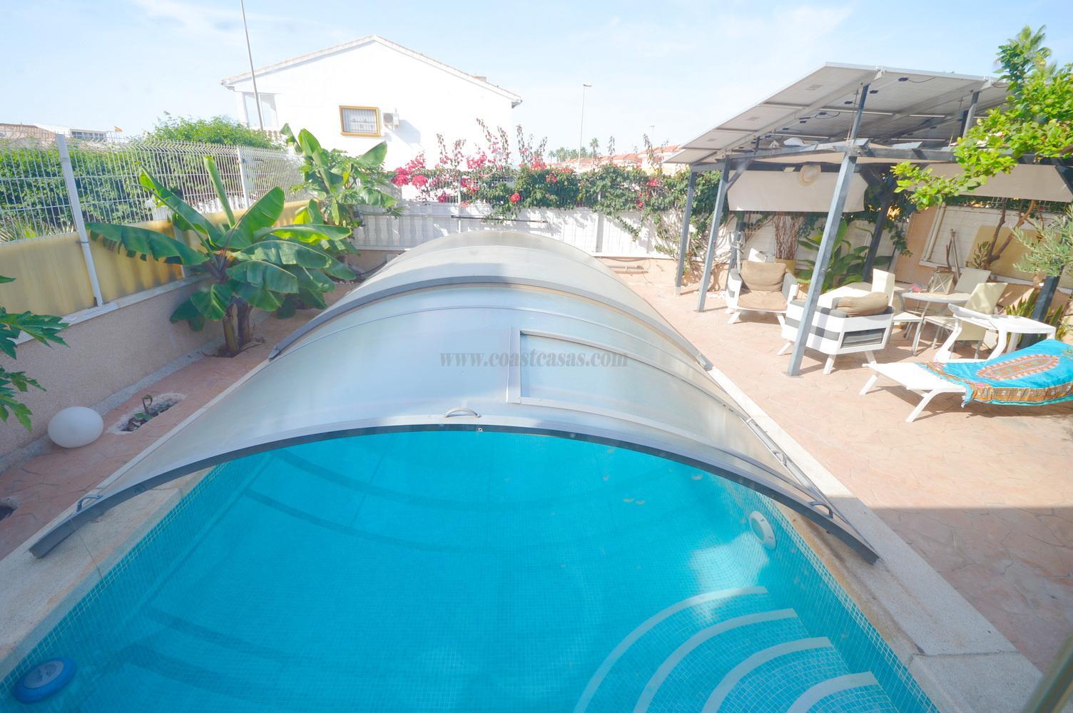 Venta de chalet en Orihuela Costa