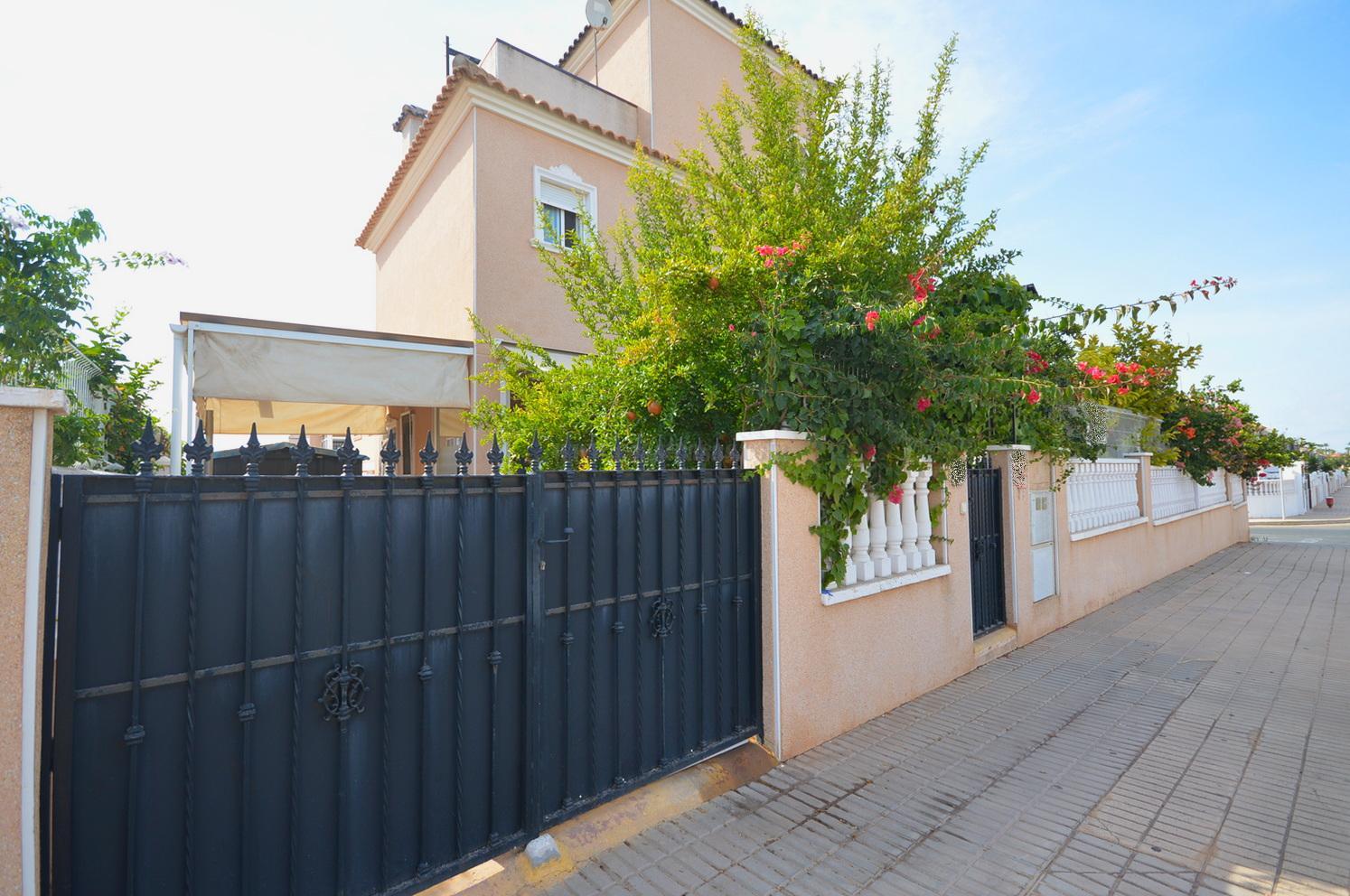Venta de chalet en Orihuela Costa