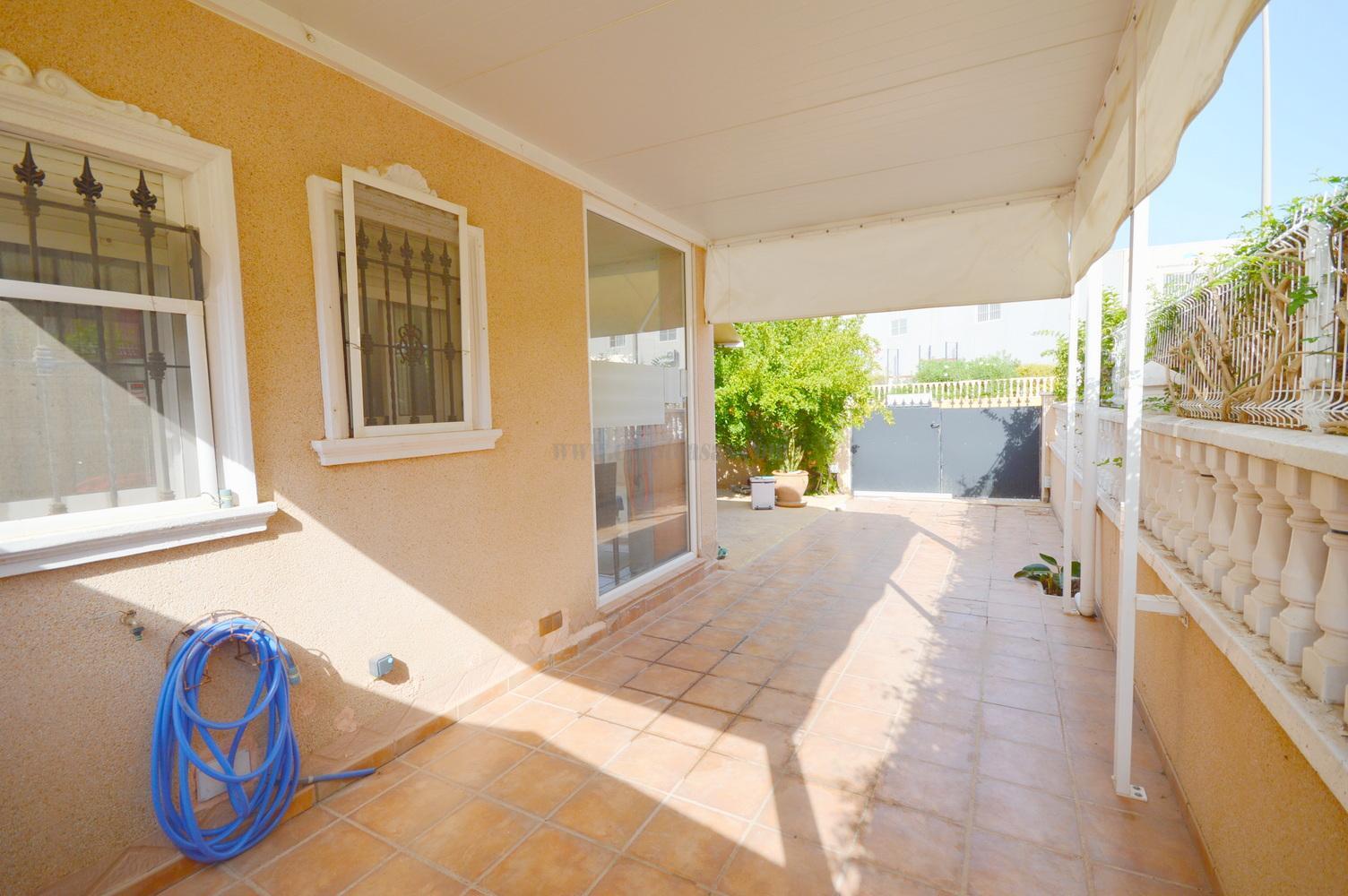 Venta de chalet en Orihuela Costa