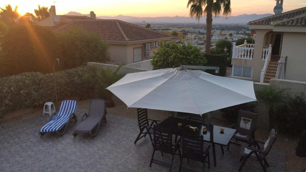 Venta de villa en Rojales