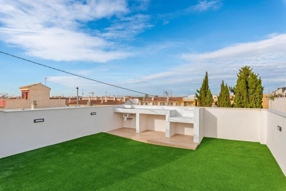 Venta de villa en Pilar de la Horadada