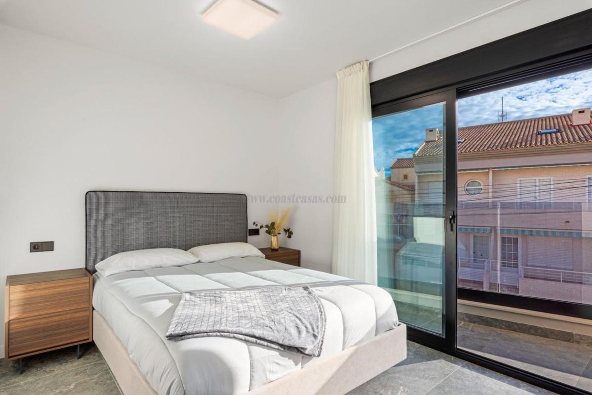 Venta de villa en Pilar de la Horadada