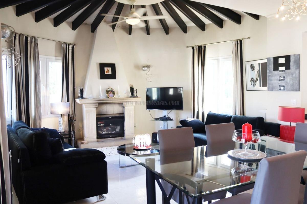 Venta de villa en Murla
