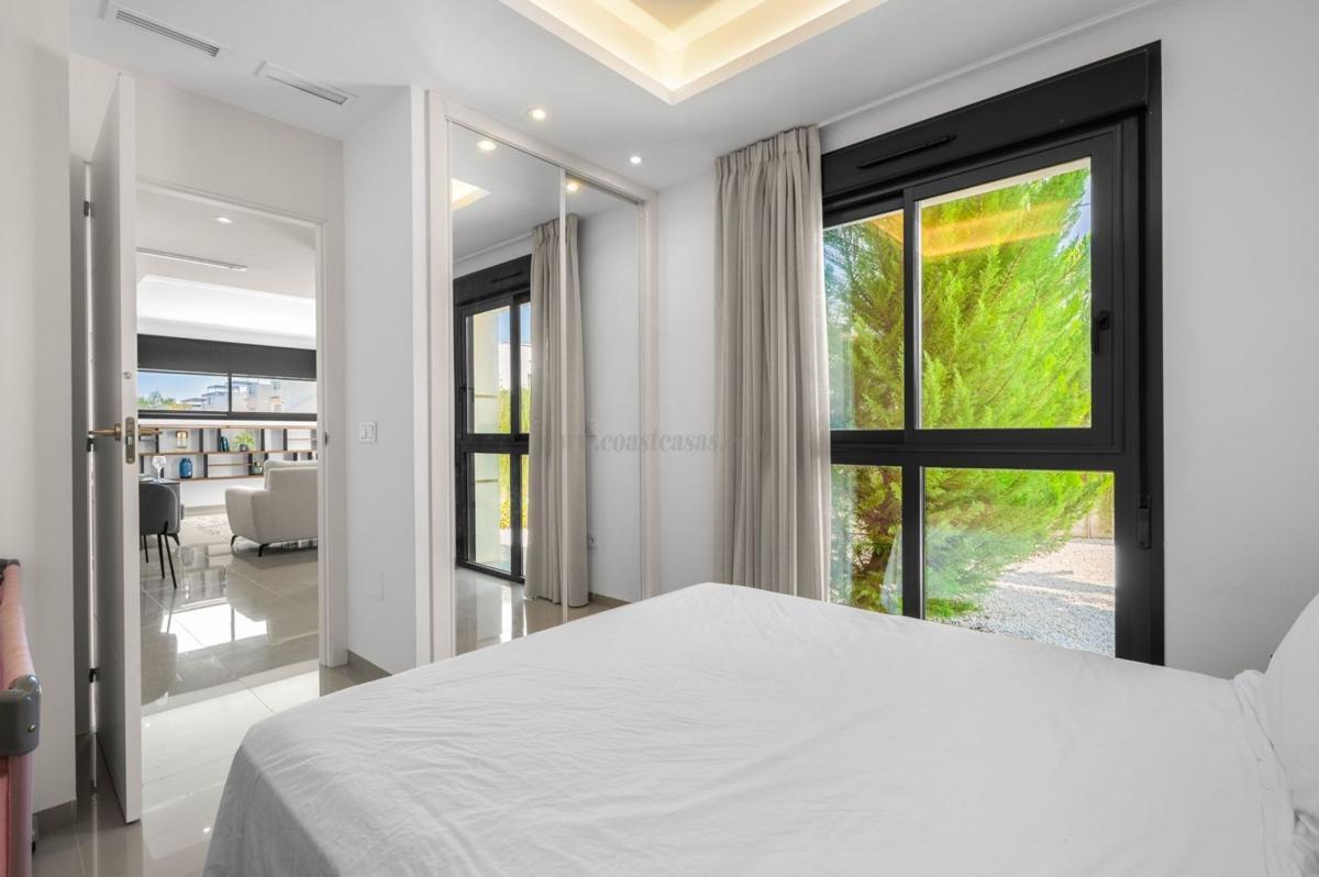 Venta de villa en Rojales