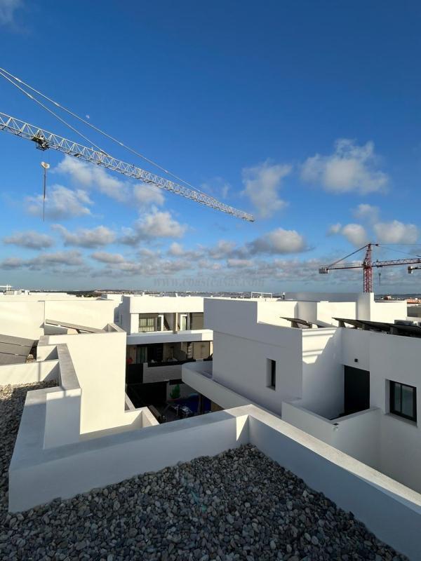 Venta de  en Los Montesinos