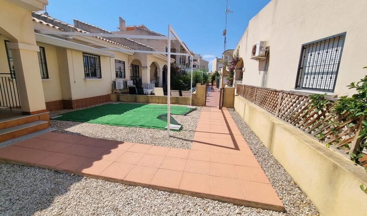 Venta de villa en Guardamar del Segura