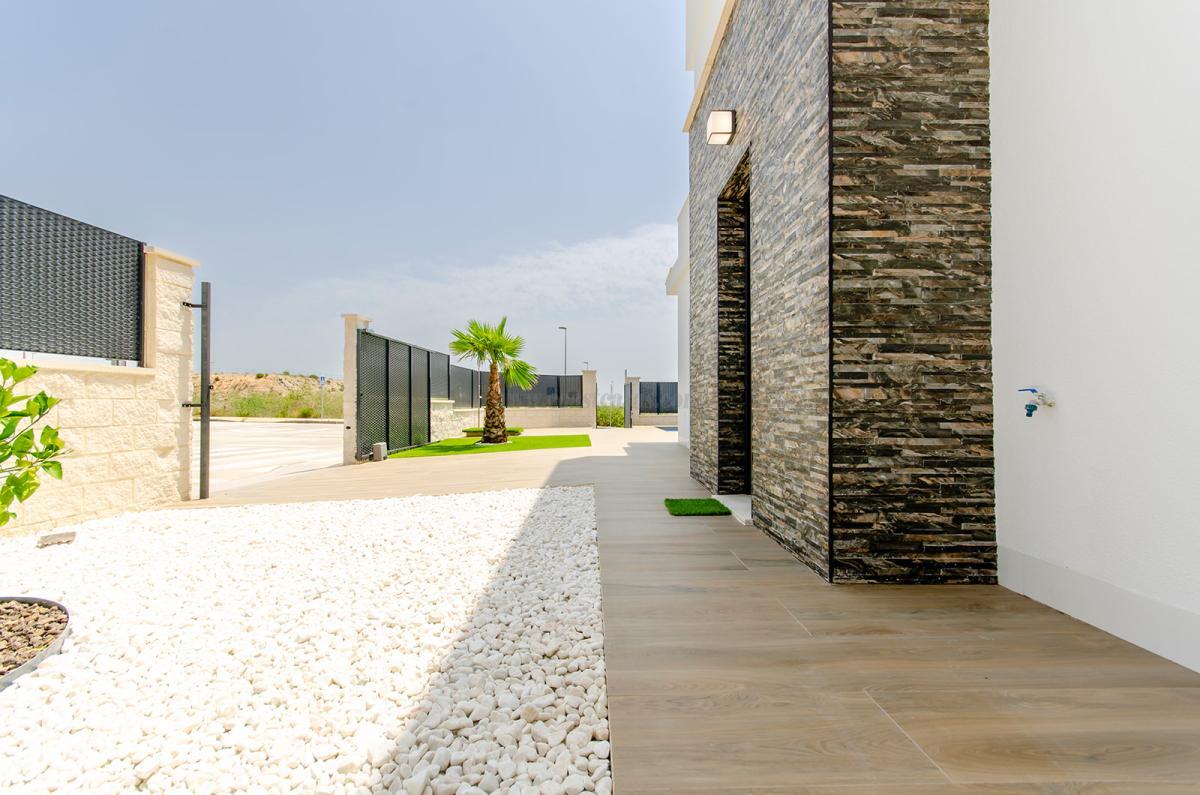 Venta de villa en Orihuela