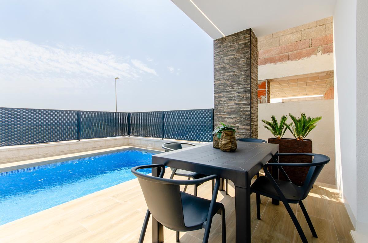 Venta de villa en Orihuela