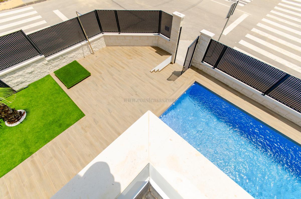 Venta de villa en Orihuela