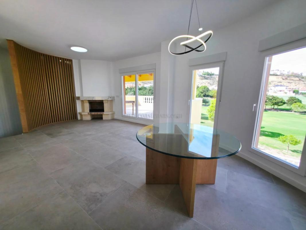 Venta de villa en Rojales