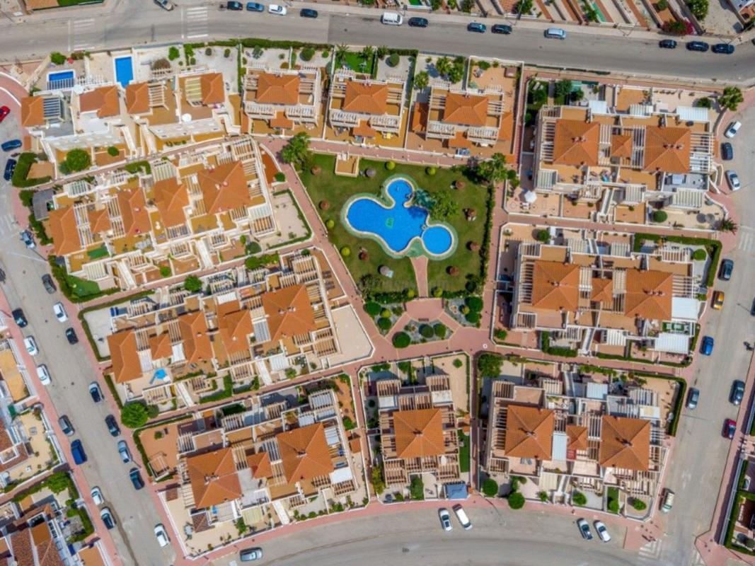 Venta de villa en Orihuela