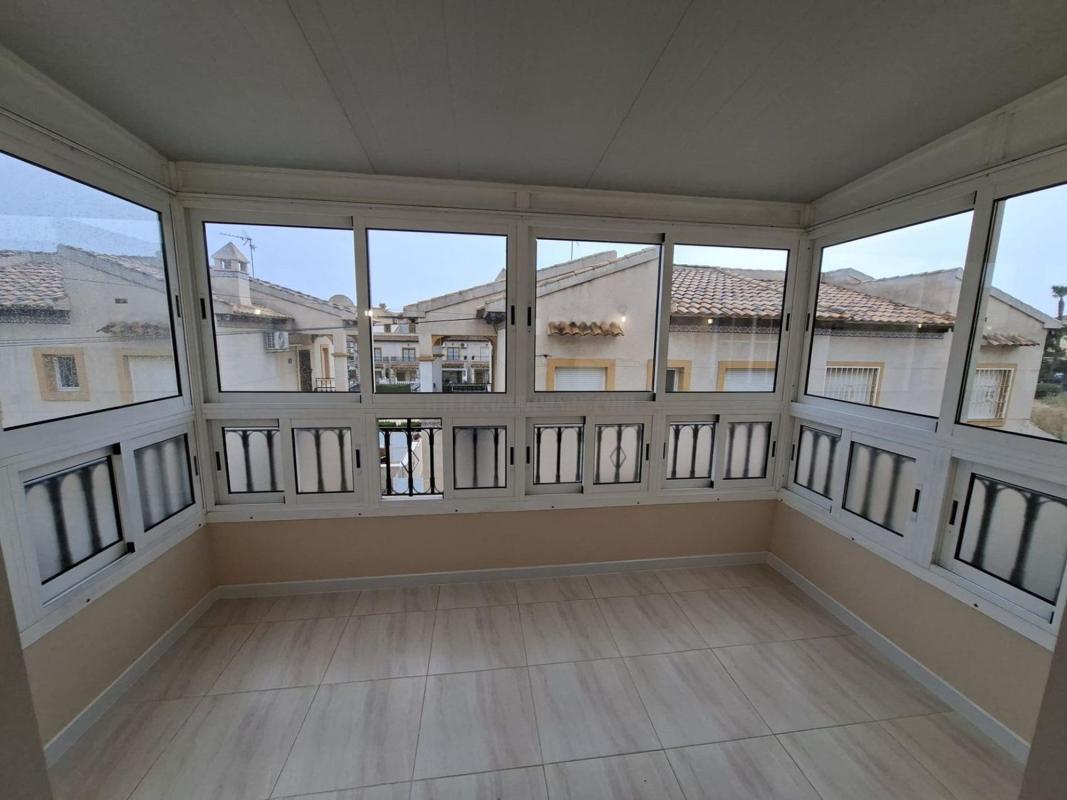 Venta de villa en Orihuela
