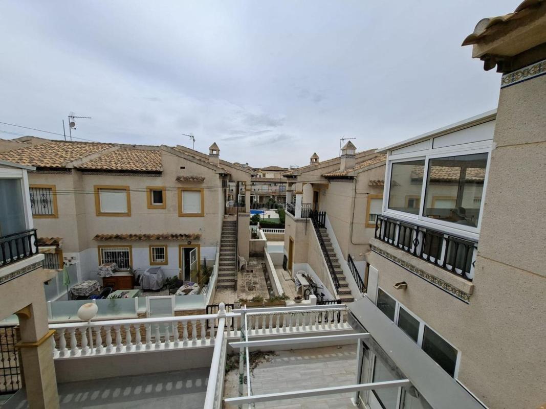 Venta de villa en Orihuela