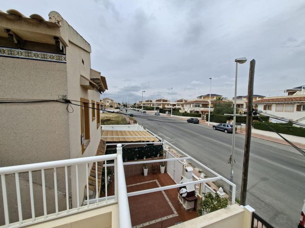 Venta de villa en Orihuela