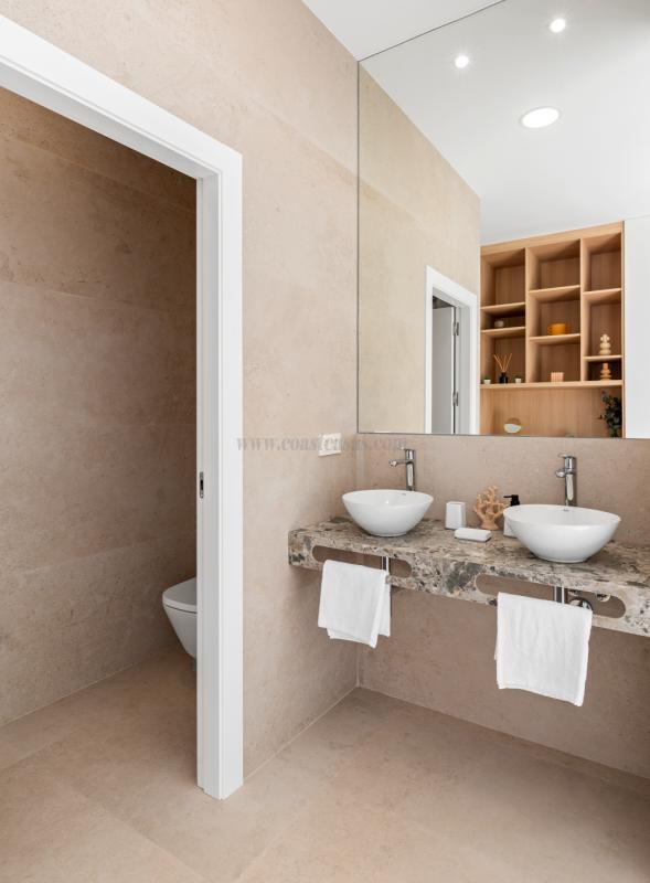 Venta de villa en Los Alcázares