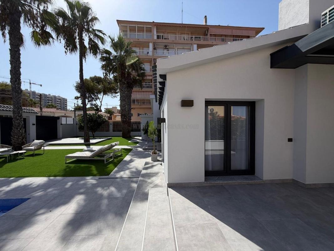 Venta de villa en Torrevieja