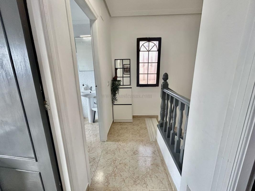 Venta de villa en Orihuela